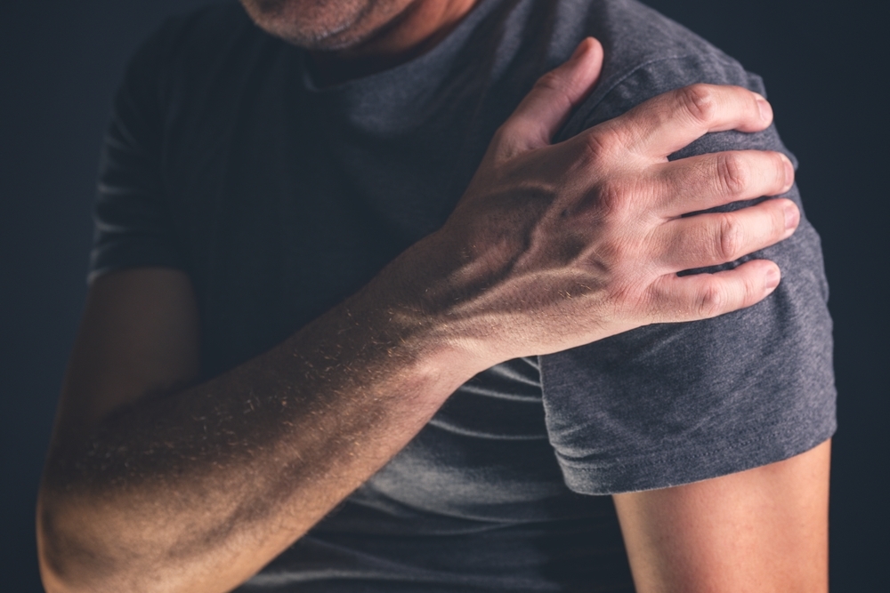 Aching,Frozen,Shoulder,Pain,As,Symptom,Of,Rotator,Cuff,Tendinitis,